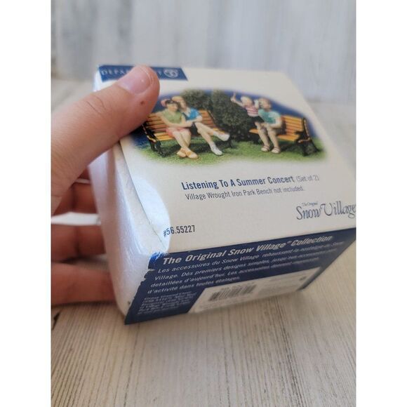 Dept 56 55227 Listening To A Summer Concert snow village accessory Xmas - Picture 4 of 5